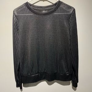 Super cute black long sleeve